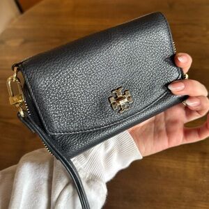 Tory Burch Black Leather Wallet with Gold Hardware Pebble
